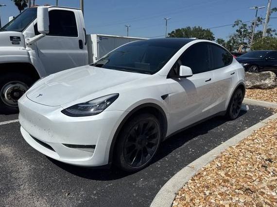 TESLA MODEL Y 2023 7SAYGDEE5PA092762 image
